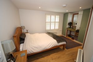 Bedroom- click for photo gallery